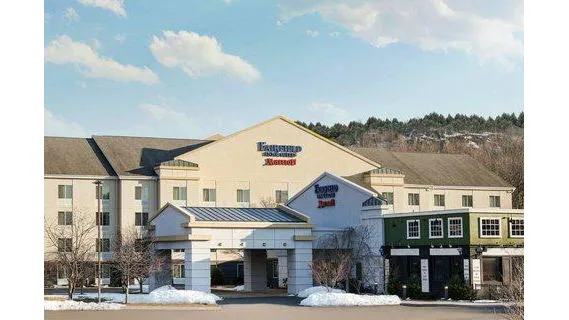 Fairfield Inn & Suites Plainville 4