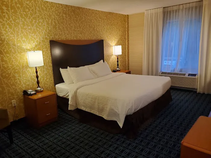 Fairfield Inn & Suites Plainville 4