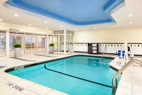 Fairfield Inn & Suites Plainville 4
