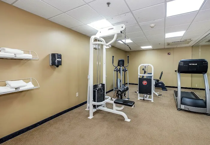 Red Roof Inn Hartford - New Britain 4