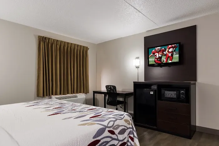 Red Roof Inn Hartford - New Britain 4