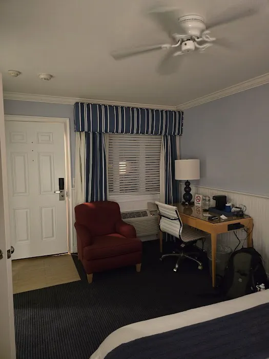 Atlantic Inn 4