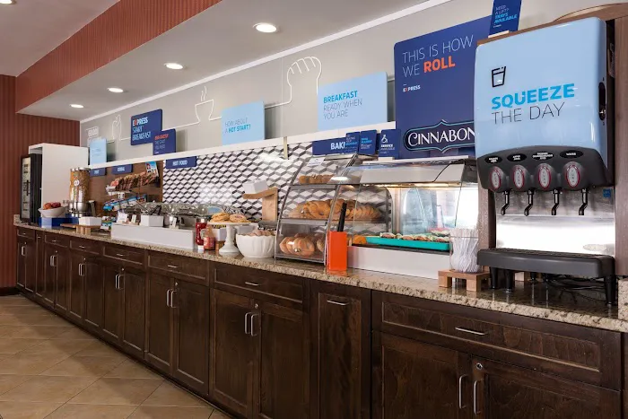 Holiday Inn Express Newington - Hartford by IHG 4