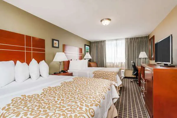 Days Inn by Wyndham Windsor Locks / Bradley Intl Airport 4