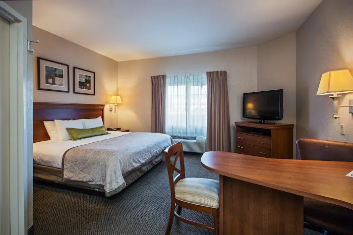 Candlewood Suites Windsor Locks Bradley Arpt by IHG 4