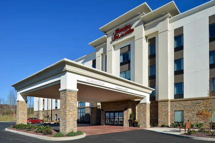 Hampton Inn & Suites Albany-East Greenbush 4