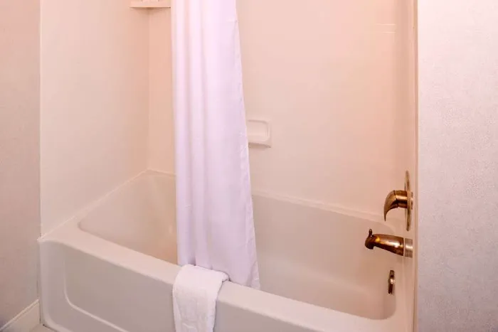 Hampton Inn & Suites Albany-East Greenbush 4