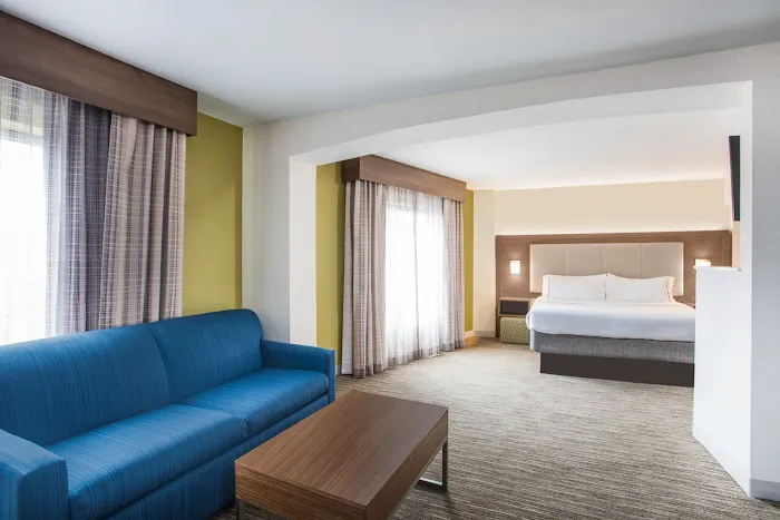 Country Inn & Suites by Radisson, Downtown Albany New York 5