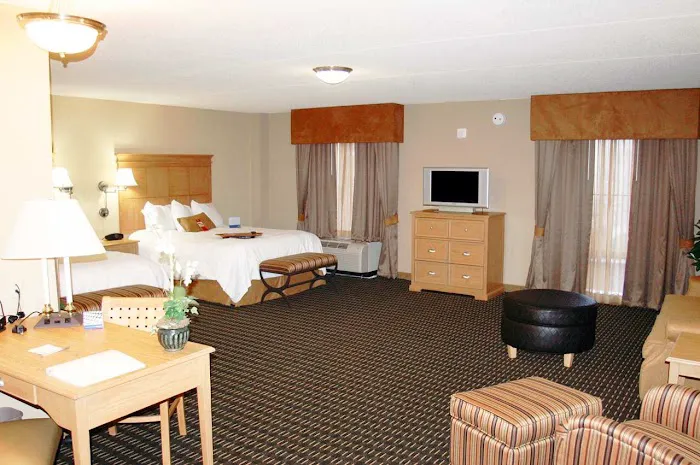 Hampton Inn & Suites Albany-Downtown 5