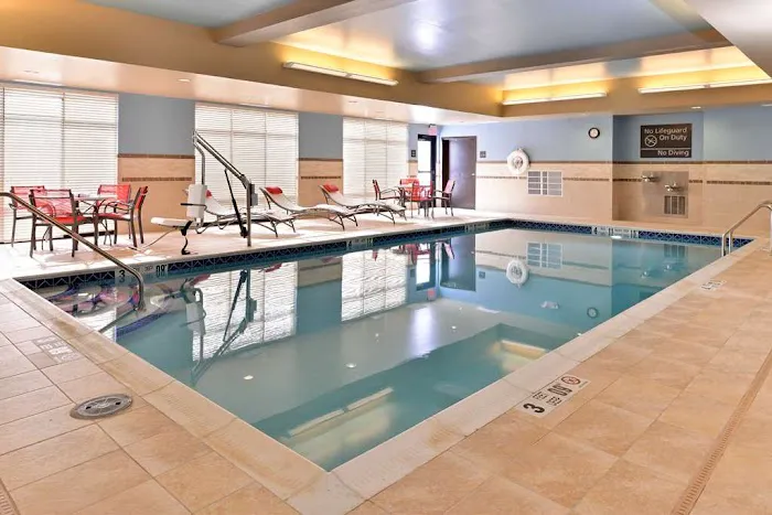 Hampton Inn Rome 4