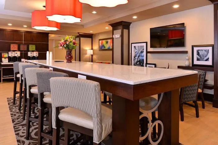 Hampton Inn Rome 4