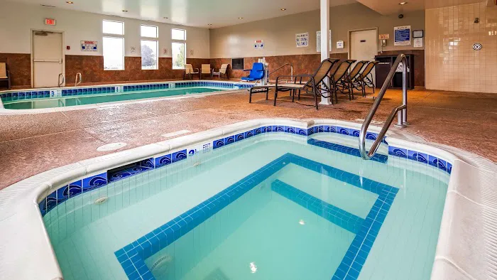 Best Western Liverpool-Syracuse Inn & Suites 4
