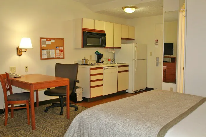 Candlewood Suites Syracuse-Airport by IHG 3