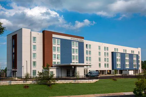 SpringHill Suites Newark Downtown 4