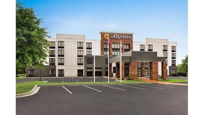La Quinta Inn & Suites by Wyndham Newark - Elkton 4