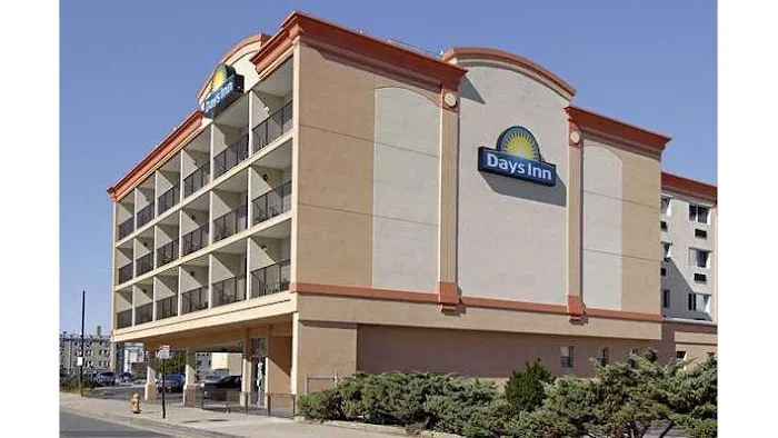 Days Inn by Wyndham Atlantic City Beachblock 4