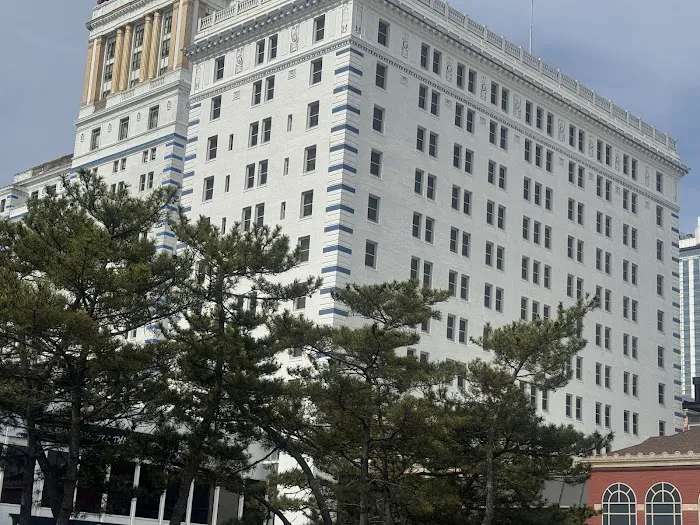 Boardwalk Resorts at Atlantic Palace 4