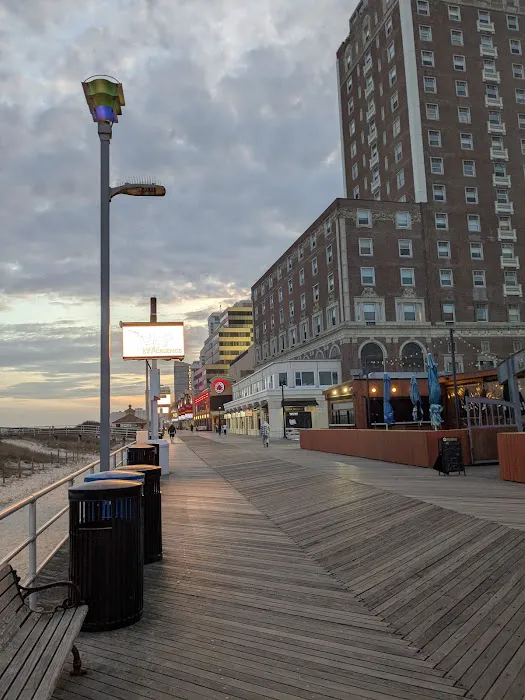 Boardwalk Resorts at Atlantic Palace 4