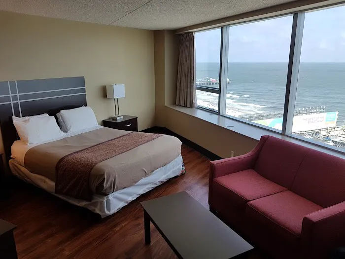 Atlantic Palace Suites 4