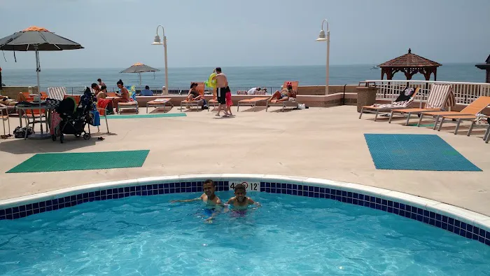 Atlantic Palace Suites 4