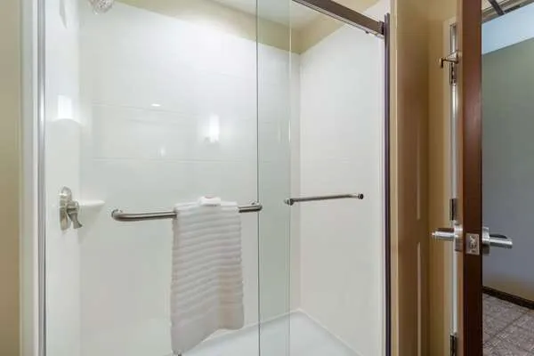 Comfort Inn & Suites - Harrisburg Airport - Hershey South 4
