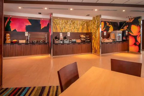 Fairfield Inn & Suites Harrisburg International Airport 4
