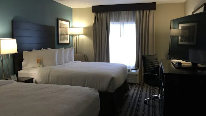 Holiday Inn Harrisburg East by IHG 4