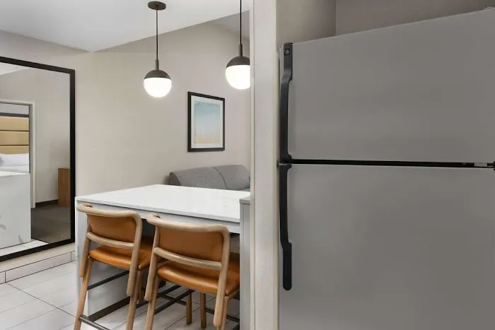 Homewood Suites by Hilton York 4