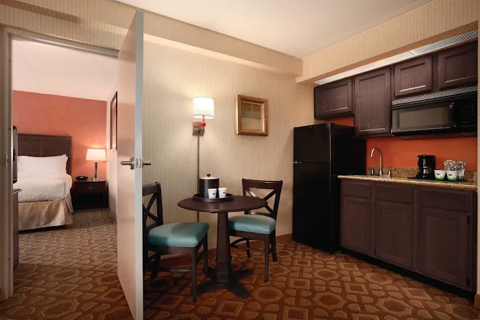 Hampton Inn York 4