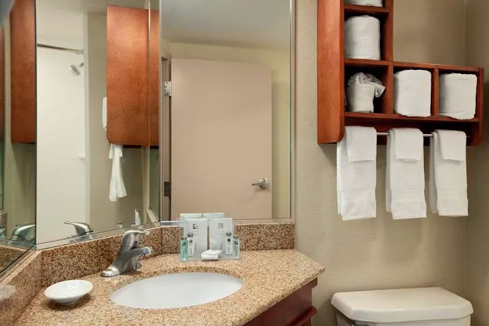 Hampton Inn York 4