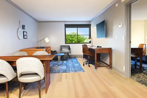 Four Points by Sheraton York 4