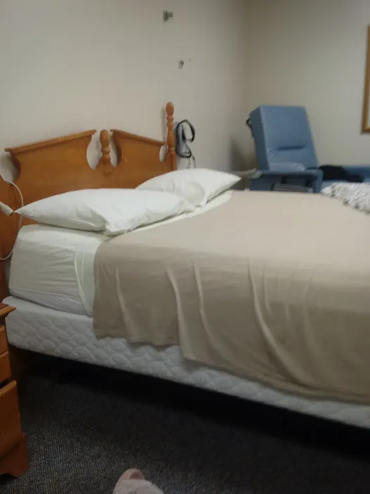Days Inn & Suites by Wyndham York 4