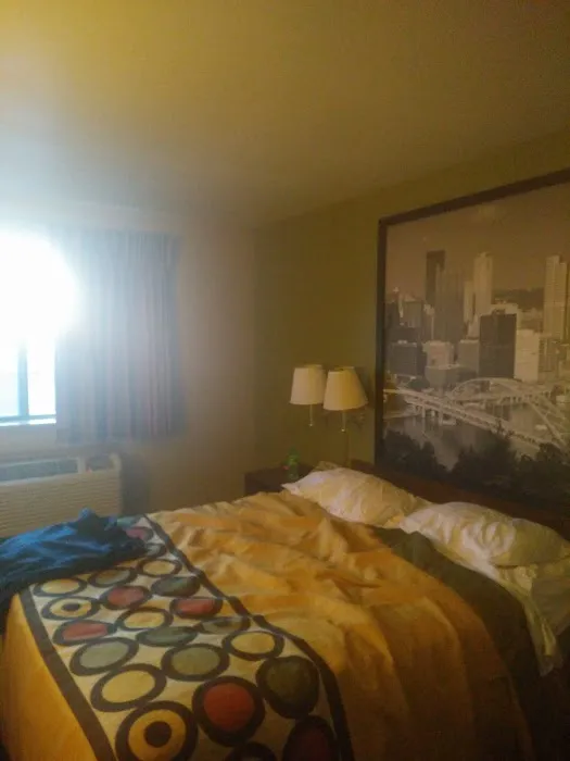 Super 8 by Wyndham York 4