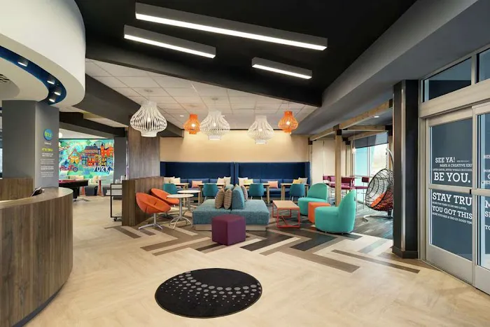 Tru by Hilton York 4