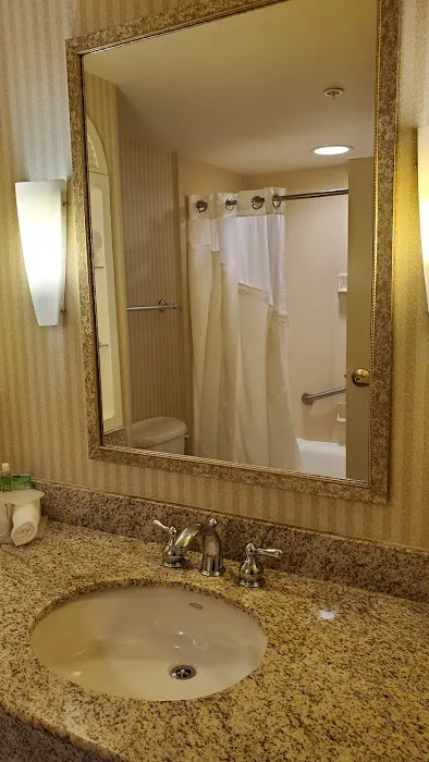 Holiday Inn Express & Suites Drums-Hazleton (I-80) by IHG 4
