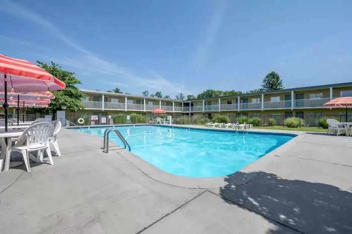 Econo Lodge Inn & Suites Shamokin Dam - Selinsgrove 4