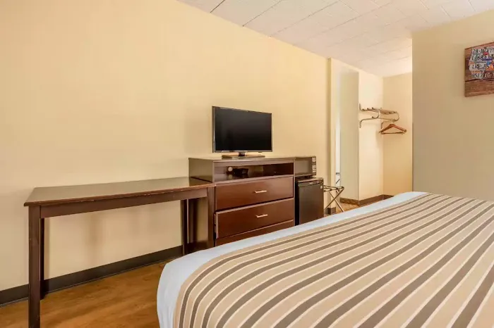 Econo Lodge Inn & Suites Shamokin Dam - Selinsgrove 4