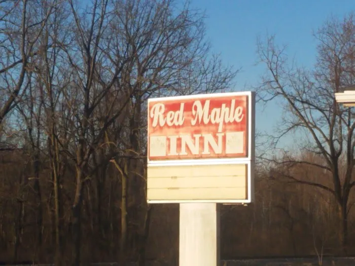 Red Maple Inn 4