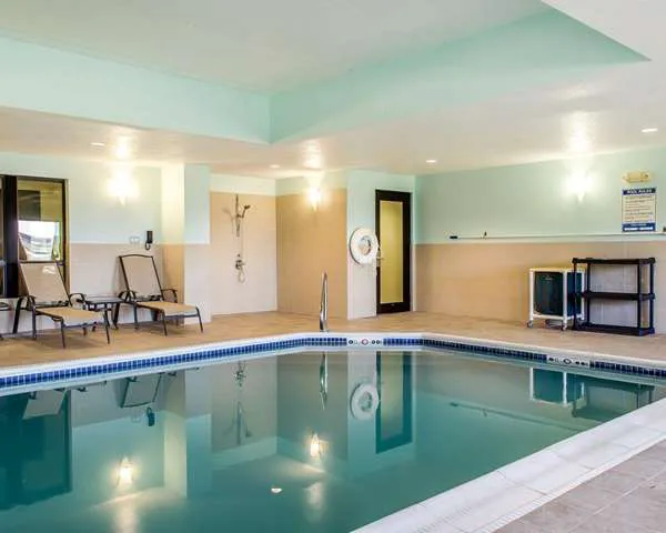 Comfort Suites 4