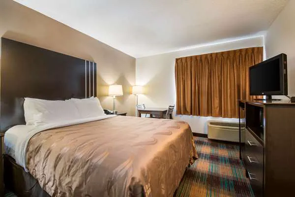 Quality Inn Bloomsburg 4