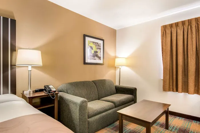 Quality Inn Bloomsburg 4