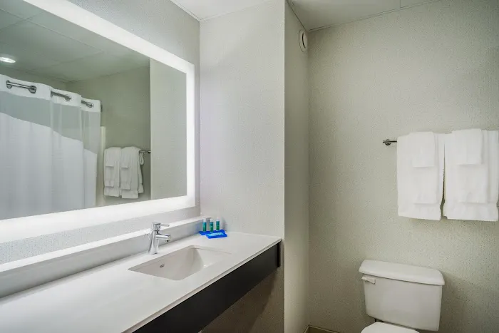 Holiday Inn Express Bloomsburg by IHG 4
