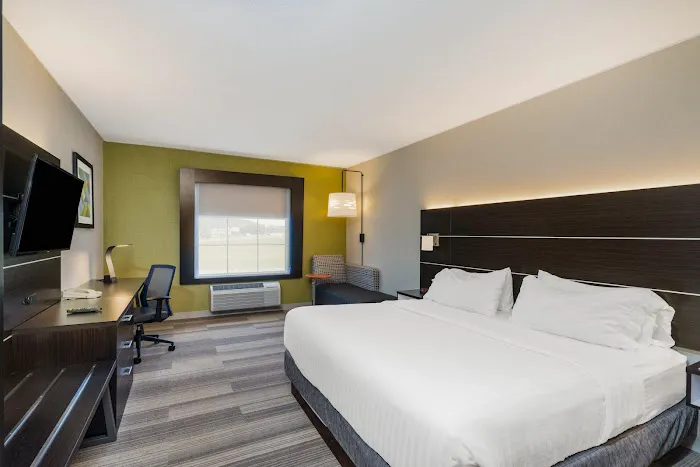 Holiday Inn Express Bloomsburg by IHG 4