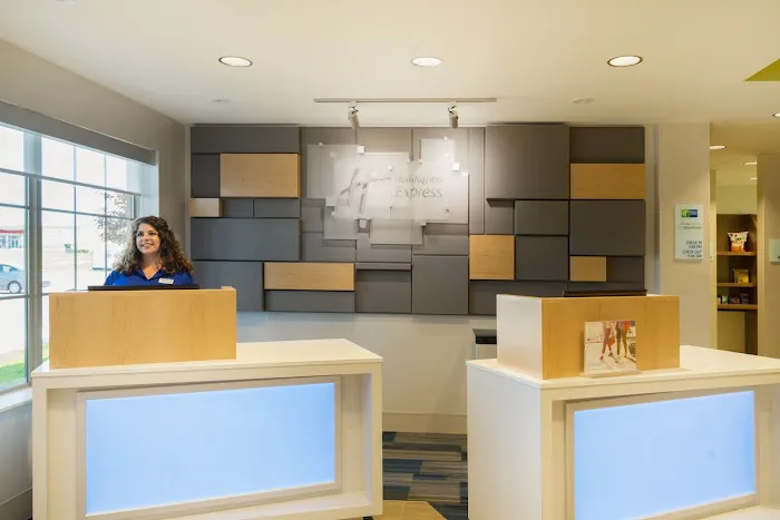 Holiday Inn Express Bloomsburg by IHG 4