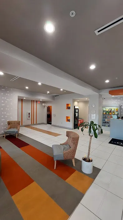 La Quinta Inn & Suites by Wyndham Harrisburg-Hershey 4