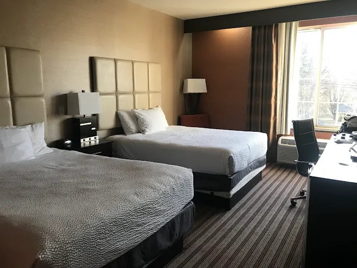 La Quinta Inn & Suites by Wyndham Harrisburg-Hershey 4