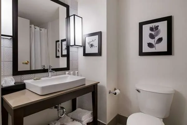 Country Inn & Suites by Radisson, Harrisburg Northeast - Hershey 4