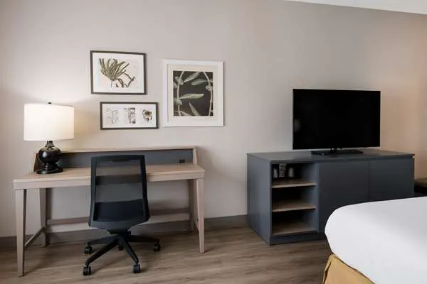 Country Inn & Suites by Radisson, Harrisburg Northeast - Hershey 4