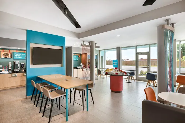 avid hotel Harrisburg NE - Hershey Area by IHG 4