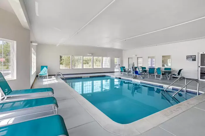 Comfort Inn & Suites Harrisburg-Hershey North 4
